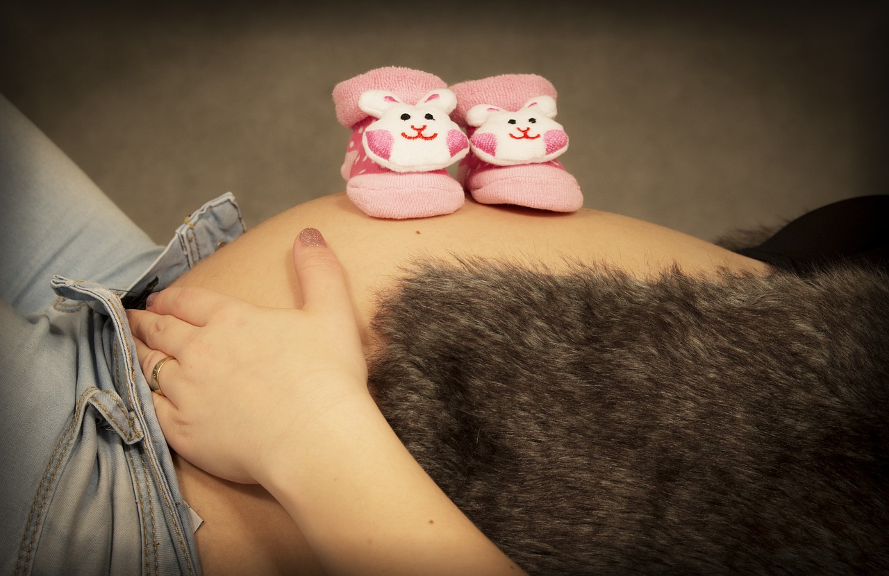 孕妈供卵生的宝宝咳嗽可以吃钙吗（孕妈供卵生的宝宝咳嗽可以吃钙吗?）